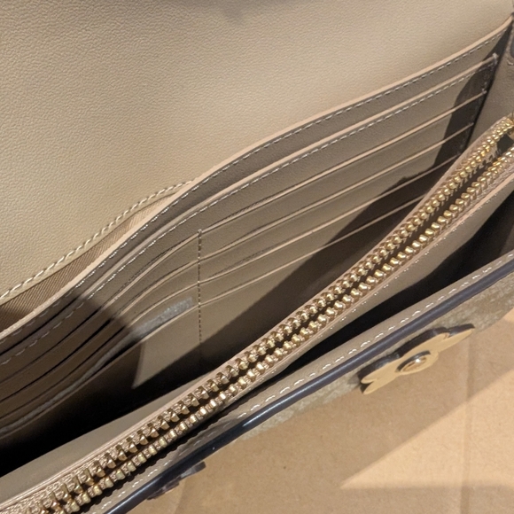 Brand New Coach Beige Floral Women's Bag - Picture 11 of 13